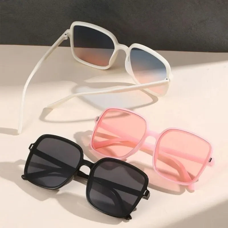 3 women Glasses